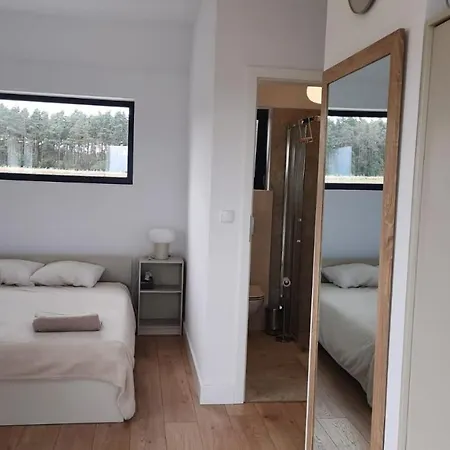 Nad Jeziorem Z Sauna Villa *